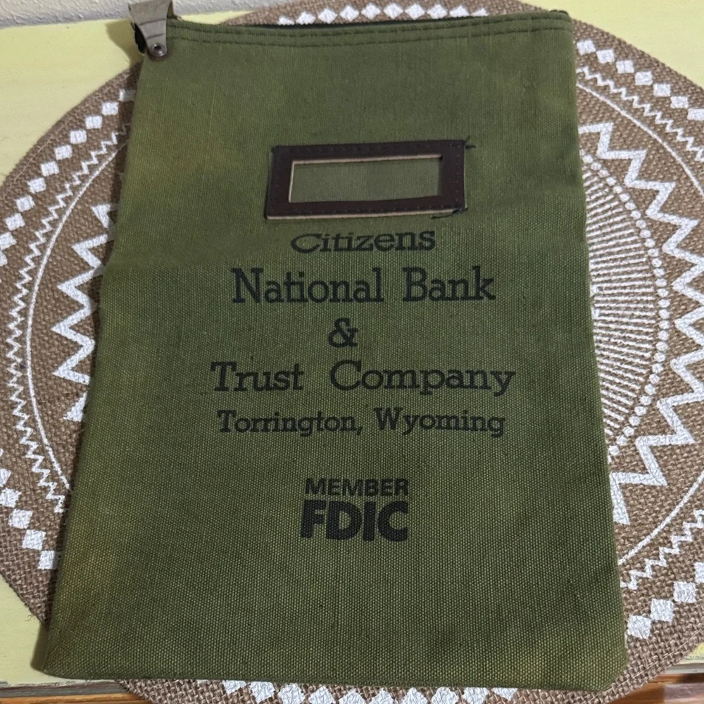 vtg canvas money bag Citizens National Bank & Trust Company Torrington, Wyoming. - Picture 2 of 7
